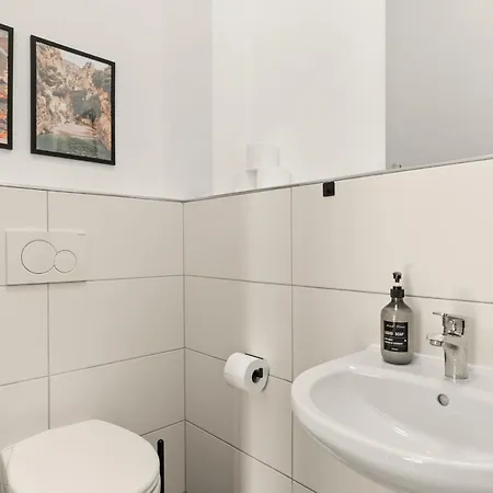 Dom wakacyjny Lighthouse - Perfekt Fuer Gruppen - 2 Whg - Zentral - Ps5 & Switch